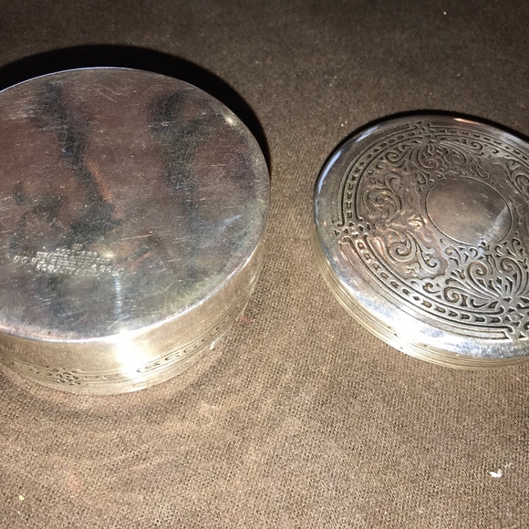 Tiffany & Co Antique Round Sterling Covered Box - Picture 7 of 8